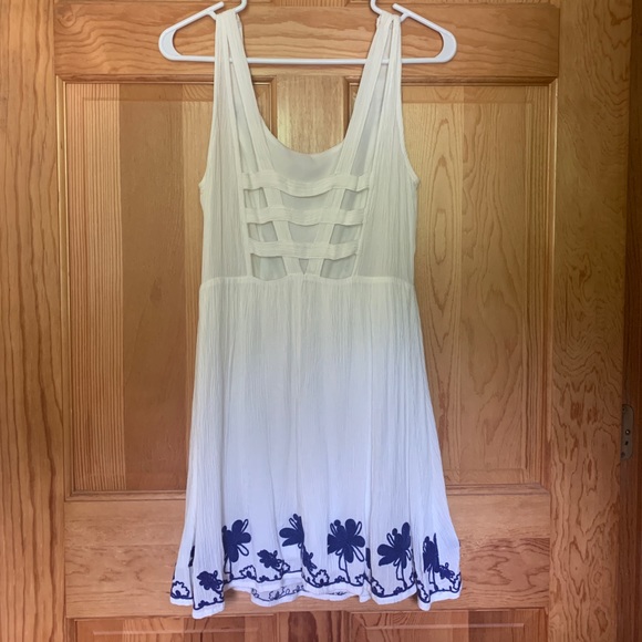 Modcloth White Embroidered Dress - Picture 2 of 4
